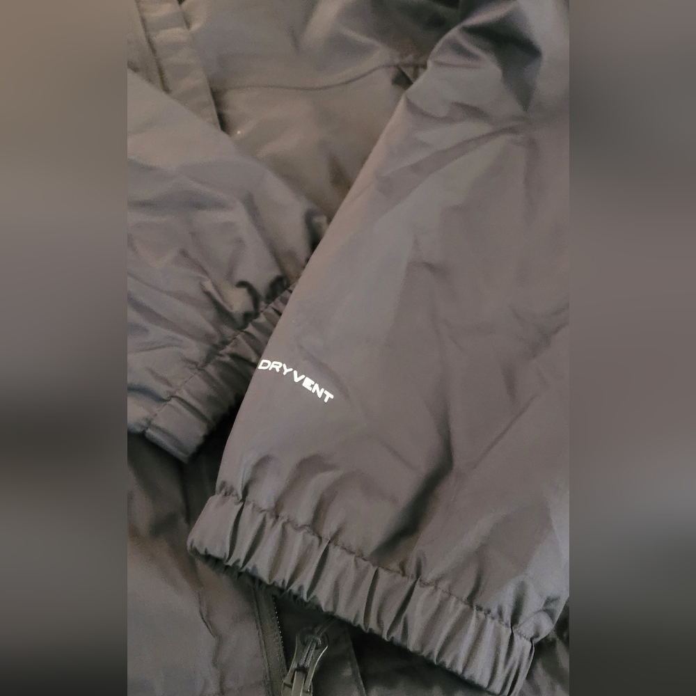 The North Face Men's Black Jacket - Picture 7 of 8